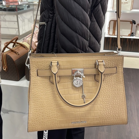 MICHAEL KORS HAMILTON MEDIUM SATCHEL 
 COLOR: Camel
NWT - Picture 8 of 16